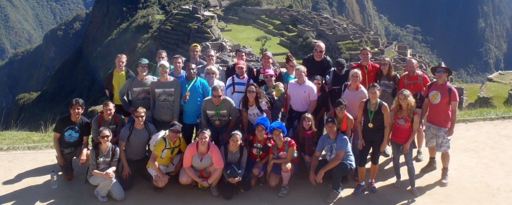 peru singles vacation group at machu picchu